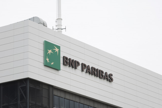Archivo - Una de las oficinas de BNP Paribas, a 7 de junio de 2024, en Madrid (España).