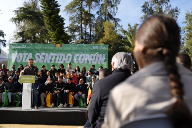 El presidente de Vox, Santiago Abascal, clausura un acto público en Almendralejo (Badajoz)