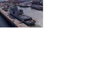 El BAM 'Rayo' en su base de Las Palmas tras estar desplegado en África