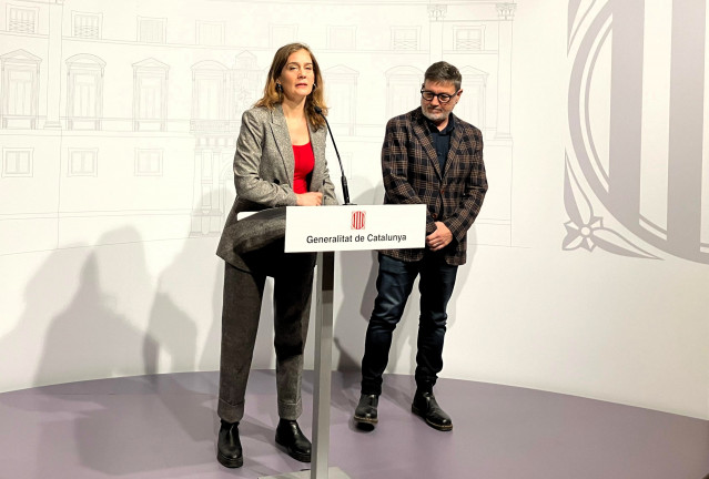 La líder de los Comuns en el Parlament, Jéssica Albiach, y el diputado Lluís Mijoler.