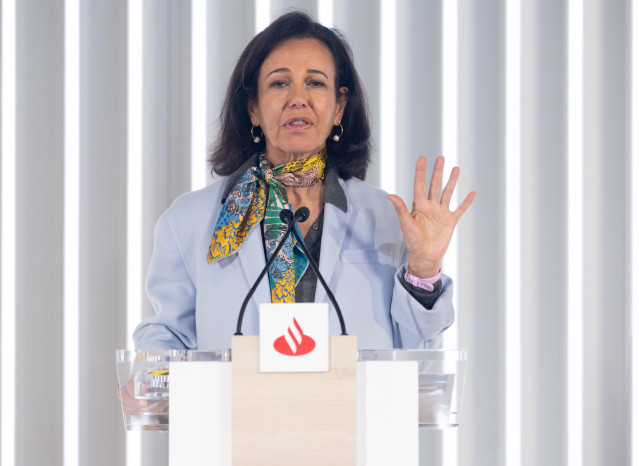 Archivo - La presidenta del Banco Santander, Ana Botín, a 31 de enero de 2024, en Boadilla del Monte, Madrid (España).