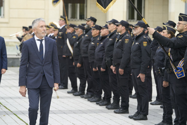 Archivo - El ministro del Interior, Fernando Grande-Marlaska, inaugura las nuevas instalaciones de la Comisaría Provincial de Policía Nacional en Vitoria