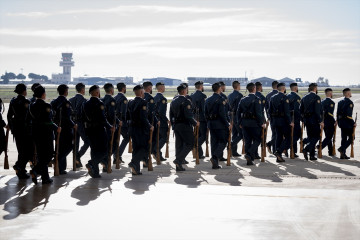 Archivo - Militares españoles durante los actos de conmemoración del XXV aniversario del empleo de cabo mayor, en la Base Aérea de Cuatro Vientos, a 5 de diciembre de 2024, en Madrid (España).    