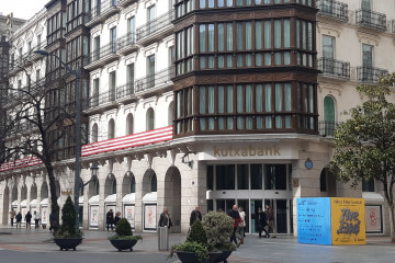 Archivo - Sucursal de Kutxabank en Bilbao