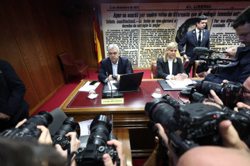 El ex secretario de Organización del PSOE Santos Cerdán comparece ante la Comisión de Investigación del ‘caso Koldo’, en el Senado, a 17 de diciembre de 2025, en Madrid (España). Cerdán comp