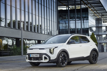 Kia actualiza su modelo Stonic y mantiene sus gamas de gasolina e híbrida desde 19.190 euros en España