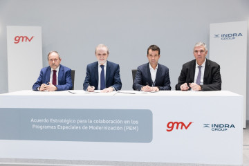 Archivo - (I-D) El Dir. General De Defensa Y Seguridad De GMV, Manuel Cortés; El CEO De GMV, Jesús B.Serrano; El Presidente De Indra, Ángel Escribano, Y El CEO De Indra, José Vicente De Los Mozos,