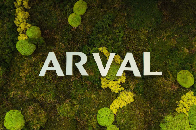 Arval y Mercedes-Benz inician negociaciones exclusivas para la adquisición de Athlon