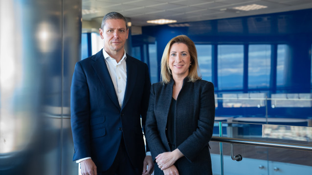 Archivo - El socio responsable del sector financiero de KPMG en España, Francisco Pérez Bermejo, y la nueva socia responsable de gestión de activos, Pilar Galán.