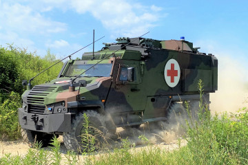 Archivo - Vehículo Blindado Medio Médico 'EAGLE 6x6'  de General Dynamics.