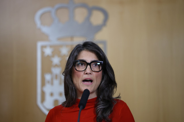 La portavoz de Más Madrid en la Asamblea de Madrid, Manuela Bergerot, durante el debate de los Presupuestos de 2026
