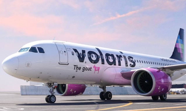 Archivo - Un avión de Volaris.