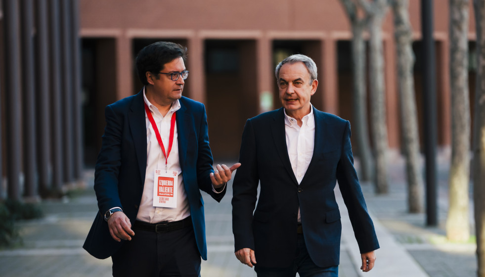 Archivo - El secretario general del PSOE-M y ministro para la Transformación Digital y de la Función Pública, Óscar López (i) y el expresidente del Gobierno, José Luis Rodríguez Zapatero.