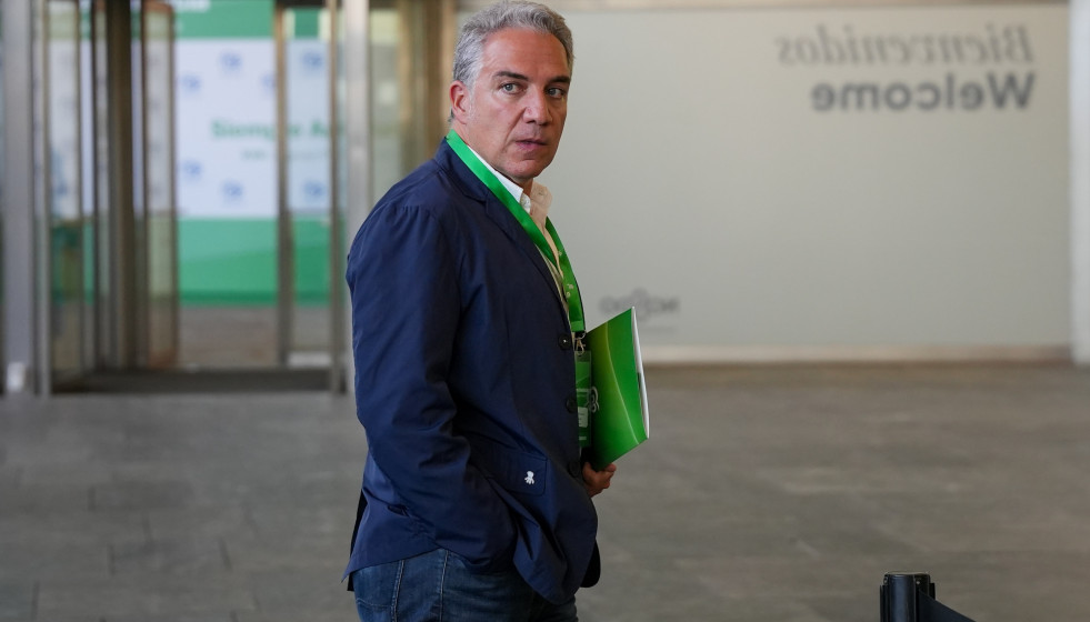 Archivo - El vicesecretario de Coordinación Autonómica y Local + Análisis Electoral del Partido Popular, Elías Bendodo, durante el comienzo del XVII Congreso del PP Andaluz.