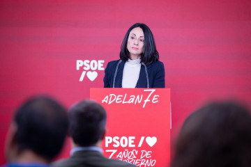La secretaria de Organización del PSOE, Rebeca Torró, en una comparecencia en la sede del PSOE en Ferraz.