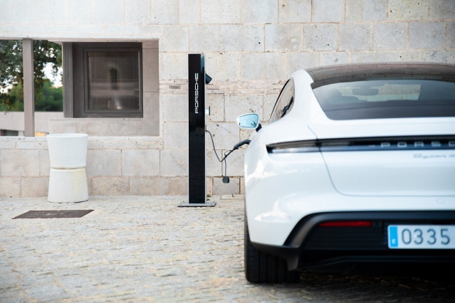 Archivo - Cargadores de Porsche