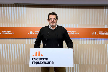 El secretario de Comunicación y portavoz de ERC, Isaac Albert, en rueda de prensa.