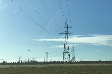 Archivo - Torres de alta tensión