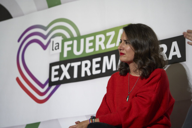 La candidata de Unidas por Extremadura, Irene de Miguel, en un acto de campaña, en el Palacio de Congresos, a 12 de diciembre de 2025, en Badajoz, Extremadura (España).