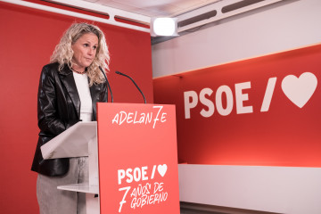 La portavoz de la CEF del PSOE, Montse Mínguez, durante una rueda de prensa tras la reunión de la Comisión Ejecutiva Federal, en la sede del PSOE, a 22 de diciembre de 2025, en Madrid (España).