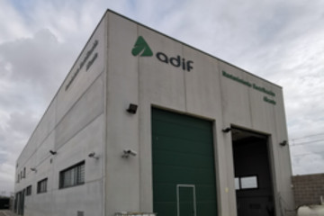 Base de mantenimiento de Adif
