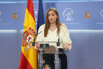 La portavoz del PP en el Congreso, Ester Muñoz, durante una rueda de prensa en el Congreso