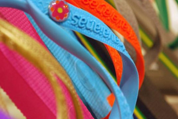 Archivo - Sandalias Havaianas.