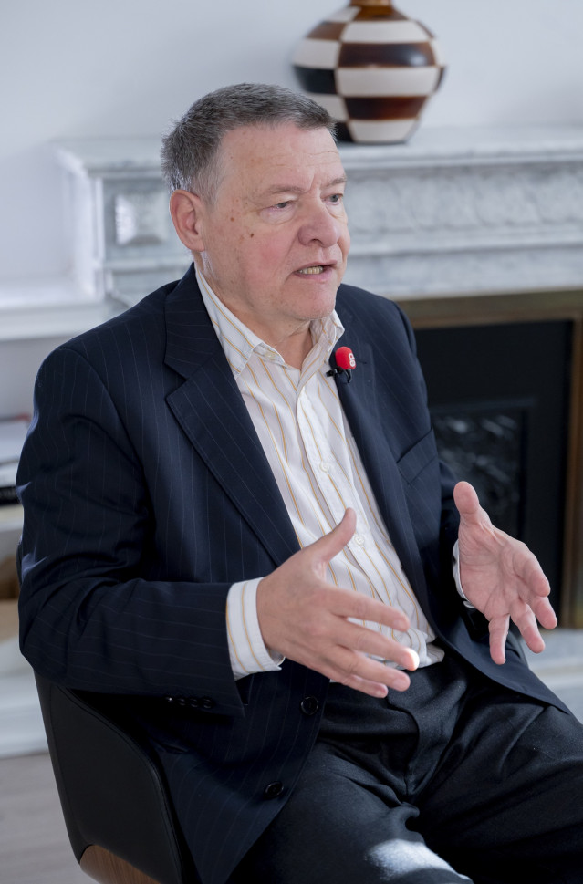 El economista y exministro de Administraciones Públicas de España Jordi Sevilla, durante una entrevista para Europa Press.