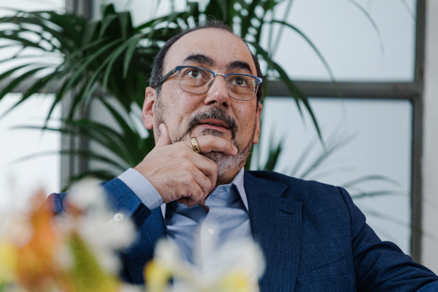 Archivo - El presidente ejecutivo de CAF, Sergio Díaz-Granados, durante la sesión inaugural de los 'Diálogos Mutis de Biodiversidad América Latina & el Caribe - España', en el Real Jardín Botánico de Madrid, a 2 de junio de 2025, en Madrid (España).