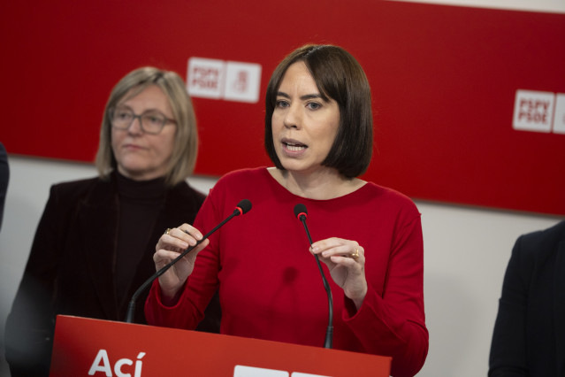 Archivo - La ministra de Ciencia, Innovación y Universidades y secretaria general del PSPV-PSOE, Diana Morant, durante una rueda de prensa, en la sede del PSPV-PSOE, a 28 de febrero de 2025, en Valencia, Comunidad Valenciana (España).