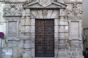 Archivo - Imagen de archivo de la portada Ayuntamiento Martos (Jaén).