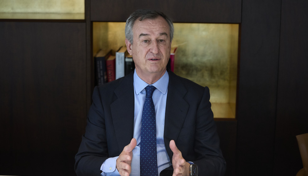 Archivo - El consejero delegado de Banco Sabadell, César González-Bueno, durante una entrevista para Europa Press, en la sede de Sabadell, a 7 de octubre de 2025, en Madrid (España)