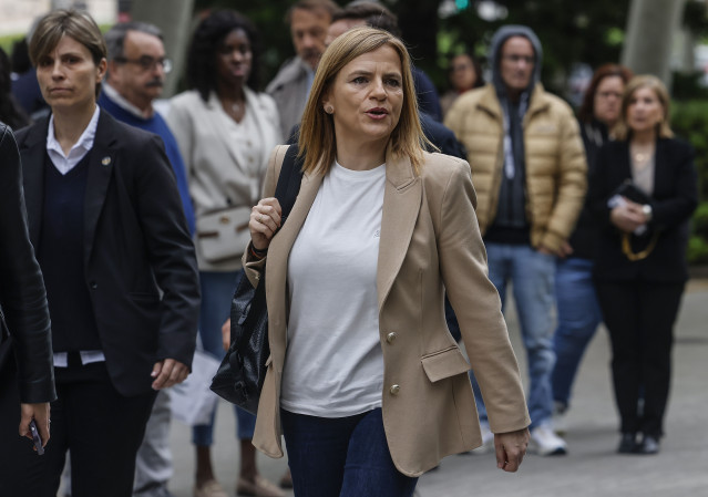 Archivo - Imagen de archivo de la delegada del Gobierno, Pilar Bernabé, a su llegada a declarar como testigo, en la causa que investiga la gestión de la DANA, en la Ciudad de la Justicia de València, a 14 de abril de 2025