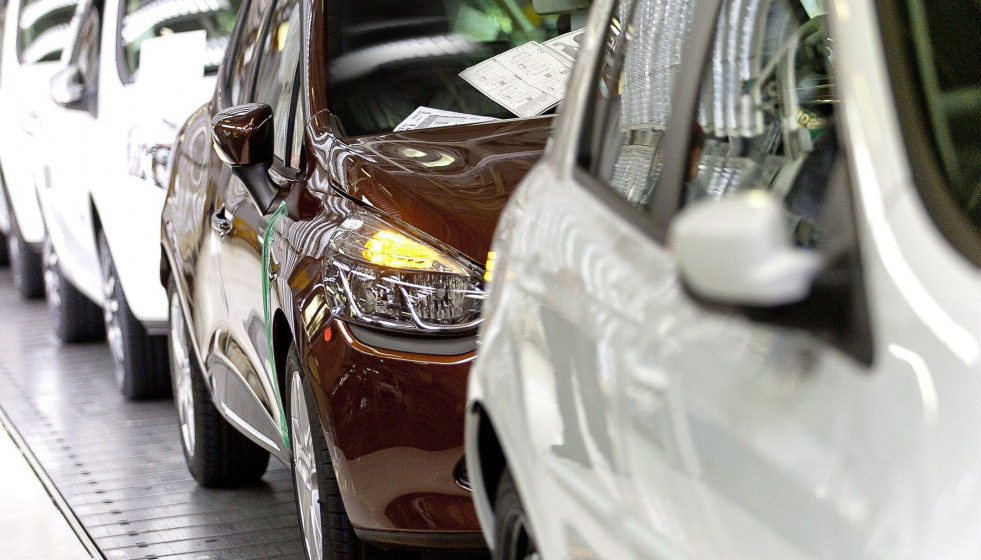 Archivo - Automóviles, coches, vehículos