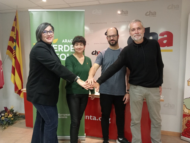Verónica Villagrasa y José Ramón Ceresuela (CHA) con Silvia Mellado y Jorge Luis Bail (Verdes Equo Aragón).
