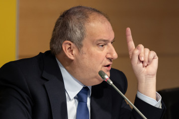 Archivo - El ministro de Industria y Turismo, Jordi Hereu, ofrece una rueda de prensa en el Ministerio de Industria y Turismo, a 15 de enero de 2025, en Madrid (España).