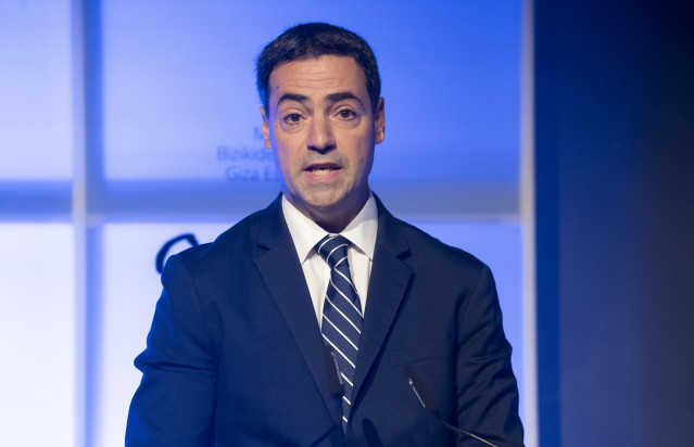 Archivo - El lehendakari, Imanol Pradales, , a 10 de noviembre de 2025, en Vitoria, Álava, País Vasco (España).