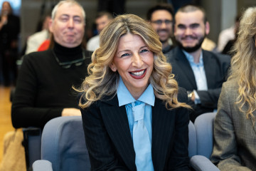 La vicepresidenta segunda y ministra de Trabajo y Economía Social, Yolanda Díaz, durante una rueda de prensa, en el Ministerio de Trabajo y Economía Social, a 19 de diciembre de 2025, en Madrid (Es