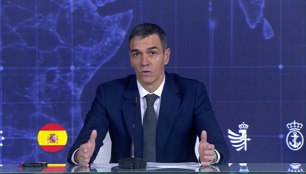 El presidente del Gobierno, Pedro Sánchez, mantiene una videoconferencia con las unidades españolas en misiones humanitarias y de paz en el exterior