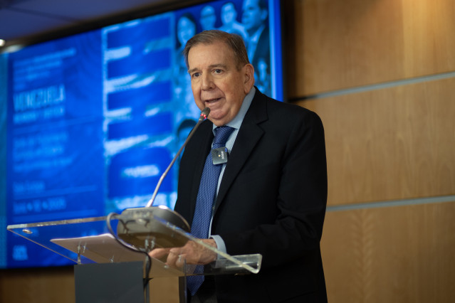 Archivo - El presidente electo de Venezuela Edmundo González, durante el evento ‘Venezuela, Memoria y Justicia’, en la sede del Parlamento Europeo, a 10 de junio de 2025, en Madrid (España)