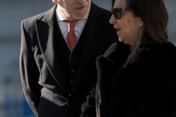 La ministra de Defensa, Margarita Robles y el ministro de Interior, Fernando Grande Marlaska, durante la Pascua Militar, en el Palacio Real, a 6 de enero de 2026, en Madrid (España).
