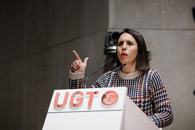 La secretaria política de Podemos, Irene Montero, interviene durante un mitin del Polo Democrático en la sede de la UGT, a 7 de enero de 2026, en Madrid (España).