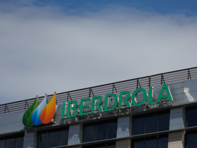 Archivo - Fachada de la sede de Iberdrola