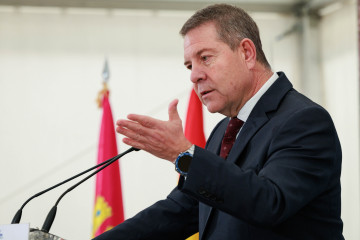 El presidente de Castilla-La Mancha, Emiliano García-Page, inaugura, en Villanueva de Alcardete (Toledo), la nueva Estación Depuradora de Aguas Residuales (EDAR).