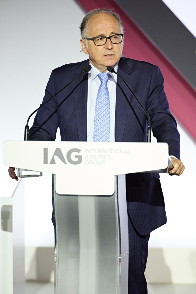 Archivo - El consejero delegado de IAG, Luis Gallego