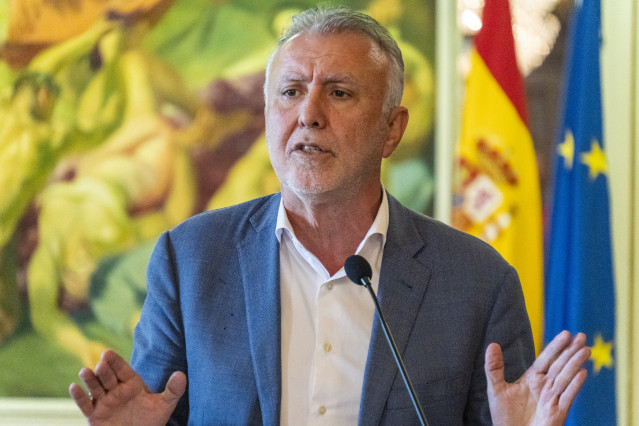 El ministro de Política Territorial y Memoria Democrática, Ángel Víctor Torres, comparece en rueda de prensa