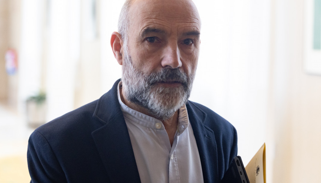 Archivo - El diputado del BNG Néstor Rego a su llegada a la Junta de Portavoces en el Congreso de los Diputados, a 11 de noviembre de 2025, en Madrid (España).