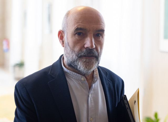 Archivo - El diputado del BNG Néstor Rego a su llegada a la Junta de Portavoces en el Congreso de los Diputados, a 11 de noviembre de 2025, en Madrid (España).
