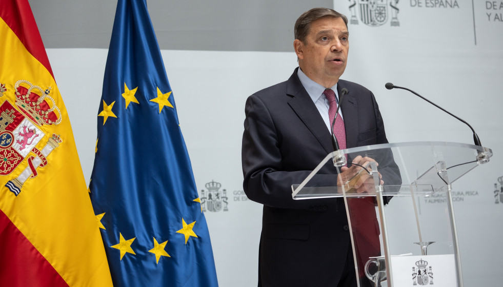 Archivo - El ministro de Agricultura, Luis Planas