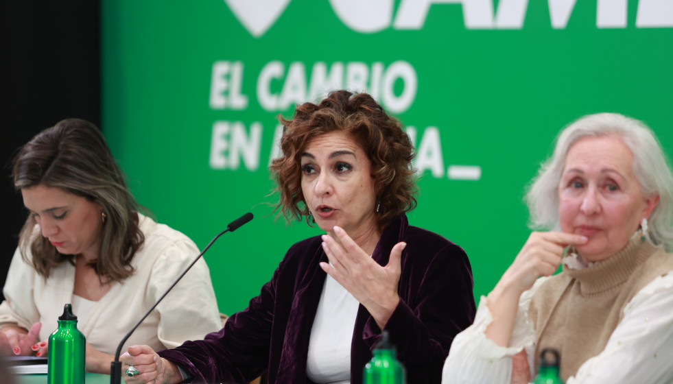 La secretaria general del PSOE-A y vicepresidenta primera del Gobierno, María Jesús Montero, en Alcalá de Guadaíra (Sevilla) en la Interparlamentaria regional de los socialistas andaluces.